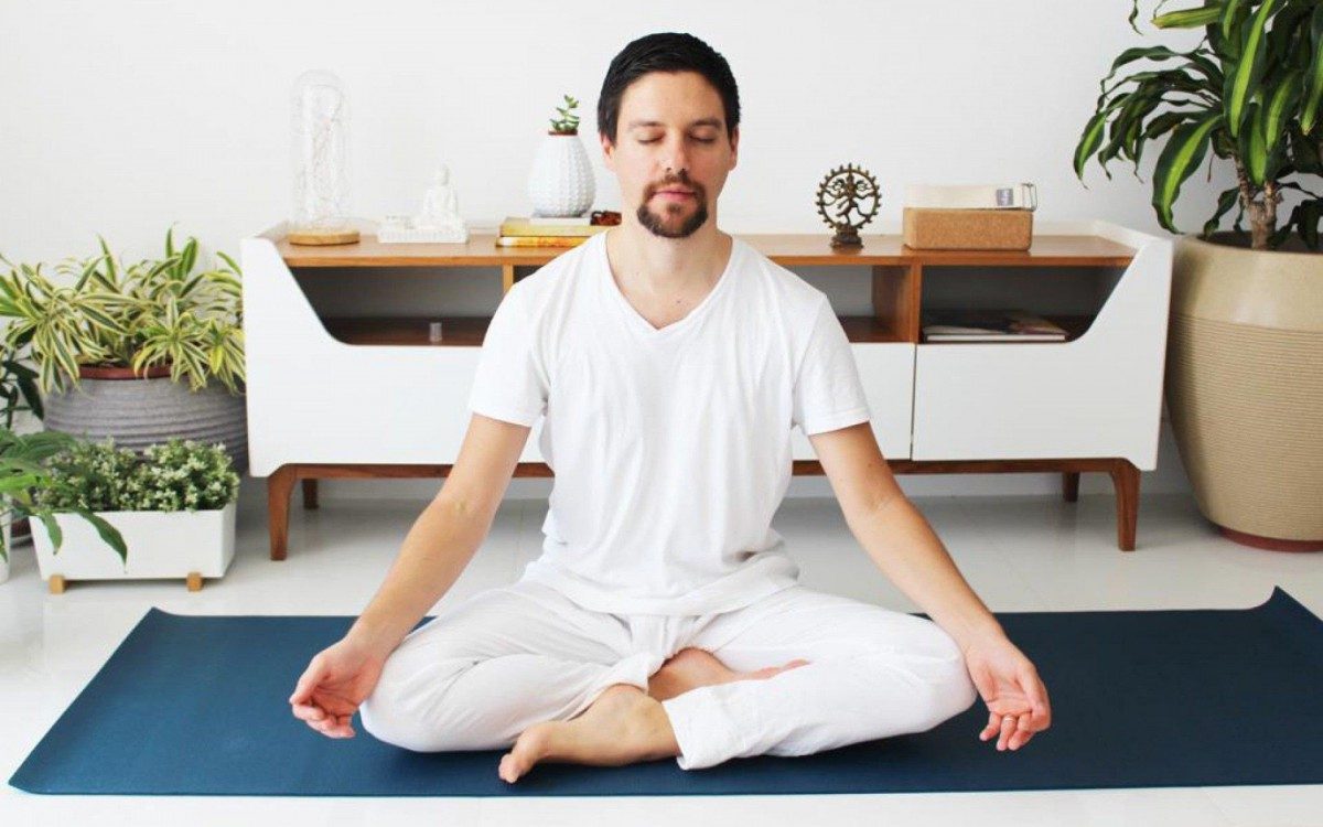 Alessandro Trotta criou a Yogateria, iniciativa que busca popularizar a yoga - Divulgação