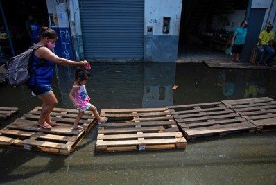 Manaus registra maior cheia da história depois do Rio Negro atingir 30 metros