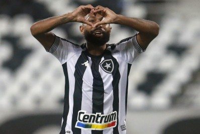 Meia-atacante é mais um de saída do Botafogo: 'Conexão eterna'