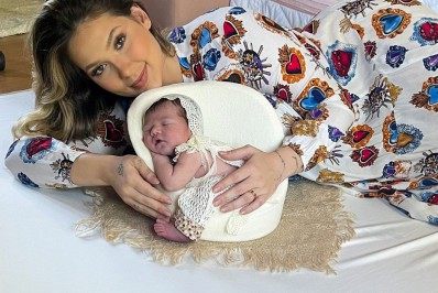 Virgínia compartilha ensaio com a filha: 'Maior amor do mundo'