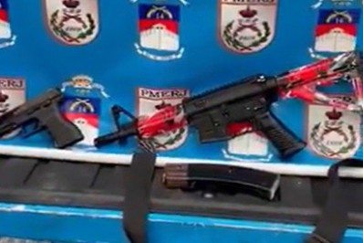 PMs e criminosos trocam tiros após denúncia de ônibus sequestrado na Vila Aliança