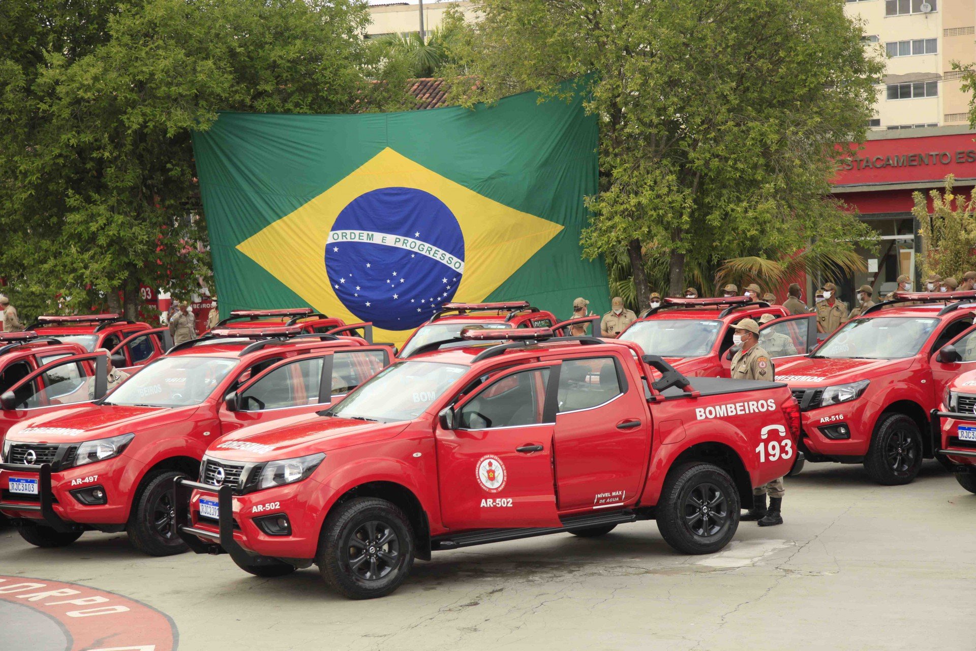 Cláudio Castro Entrega Viaturas Para O Corpo De Bombeiros Mh Geral 