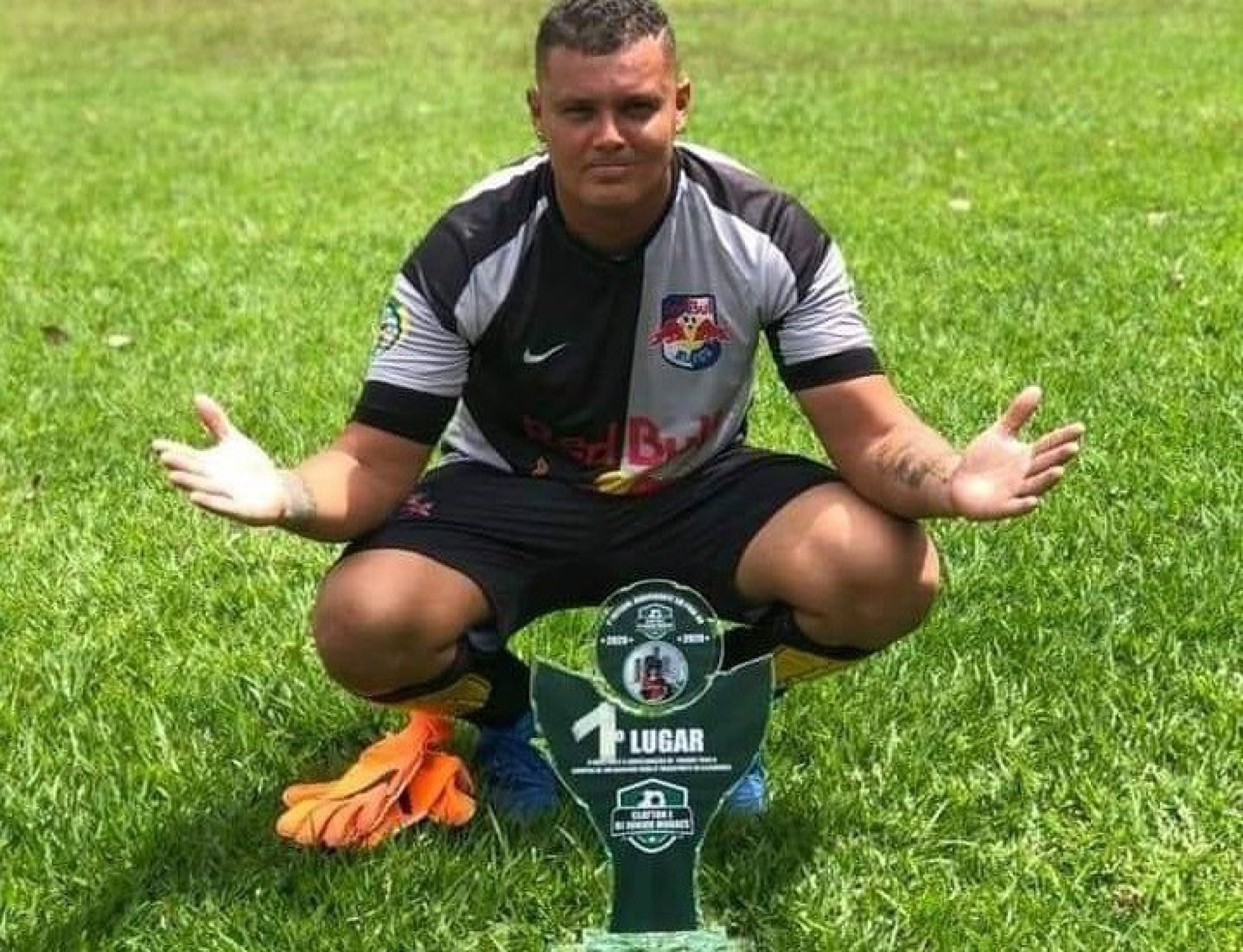 F&atilde;s de goleiro gon&ccedil;alense lesionado se mobilizam para ajuda financeira