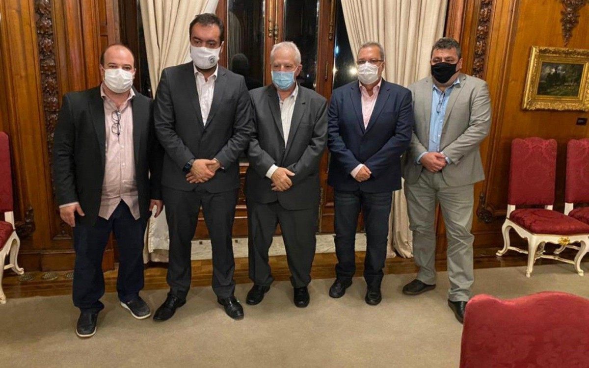 Reuni&atilde;o no Pal&aacute;cio Guanabara, no Rio de Janeiro. 