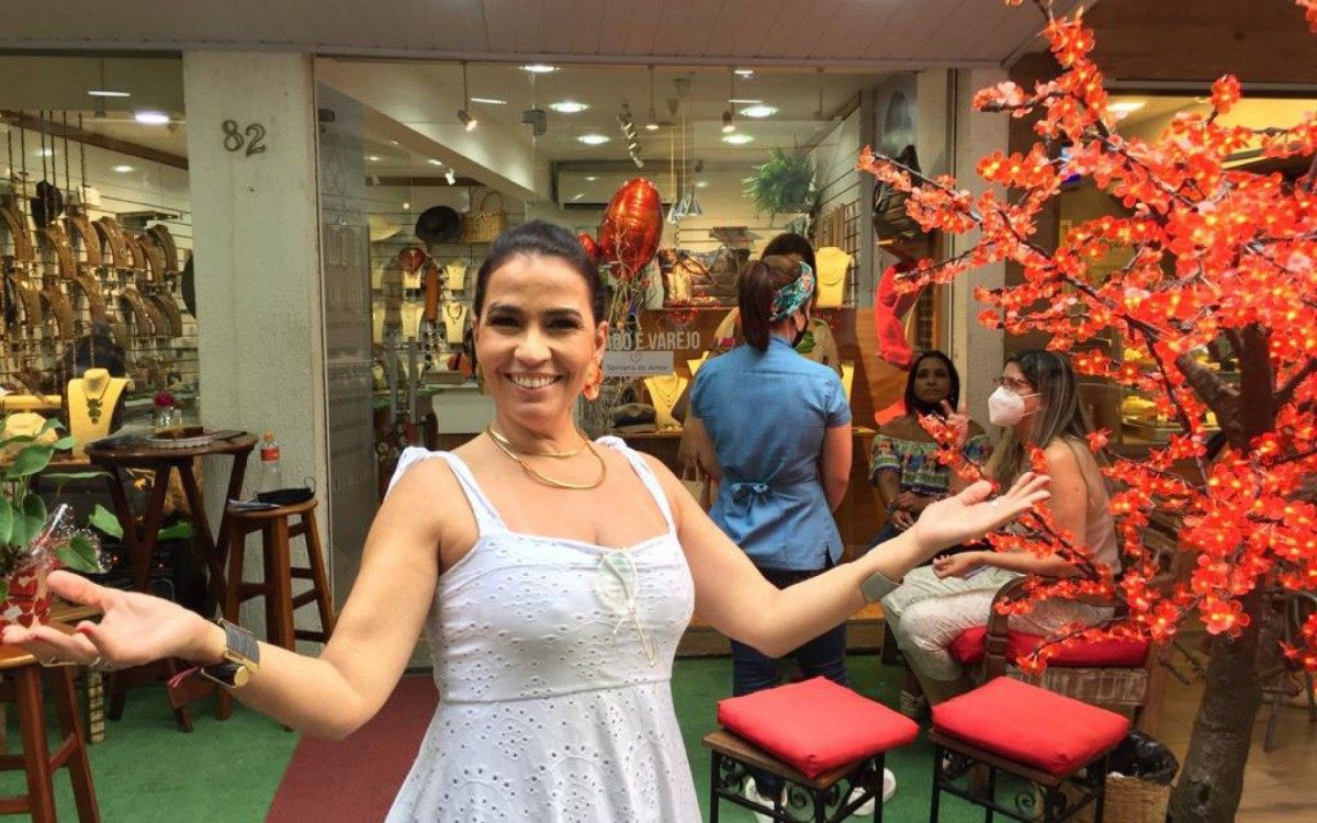 Soraya Campos visa fortalecer o com&eacute;rcio local com muitas novidades pra quem passar pela &lsquo;Galeria F&oacute;rum Igua&ccedil;u&rsquo;.