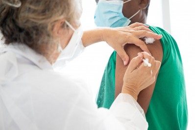 Profissionais da educação são vacinados em Vassouras