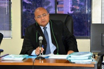 Corregedoria intima juiz do PA que liberou madeira de apreensão 'histórica' da PF