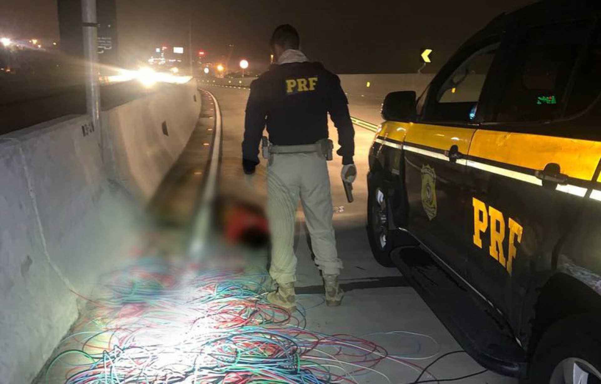 Pol&iacute;cia prende sete criminosos por furto de cabo de energia na Ponte Rio-Niter&oacute;i