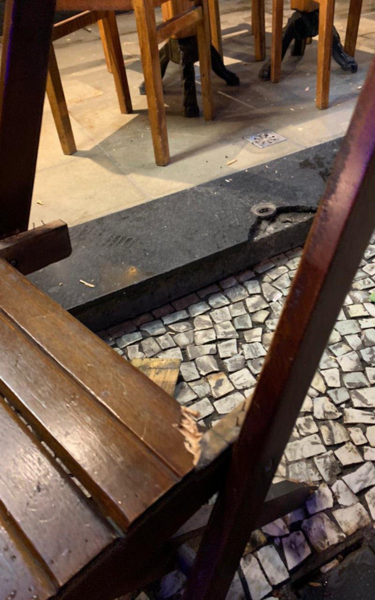 Mulher foi baleada na Rua Anita Garibaldi - WhatsApp O DIA