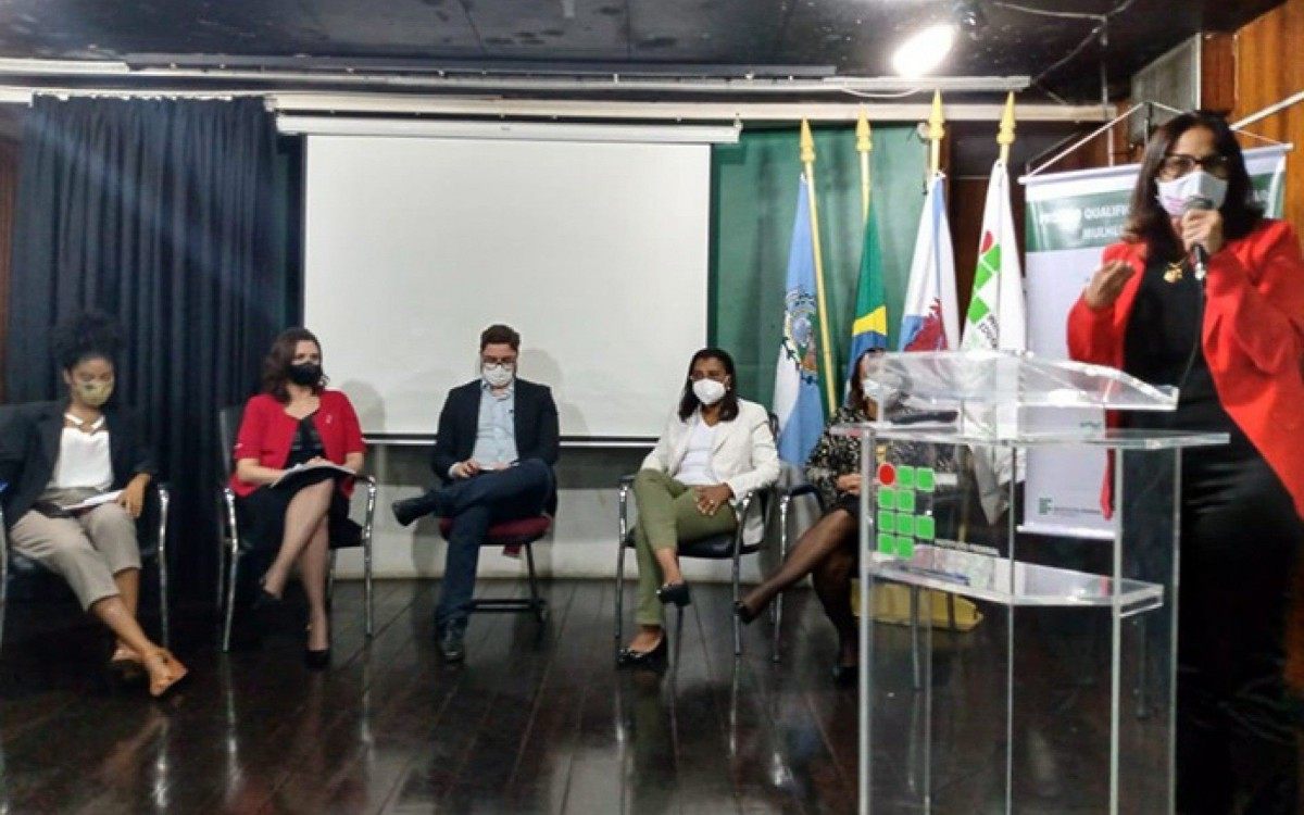 A subsecretária municipal de Políticas Públicas para as Mulheres, Ana Cristina da Silva, participou da aula inaugural, que ocorreu no Instituto Federal de Educação, Ciência e Tecnologia do Rio de Janeiro