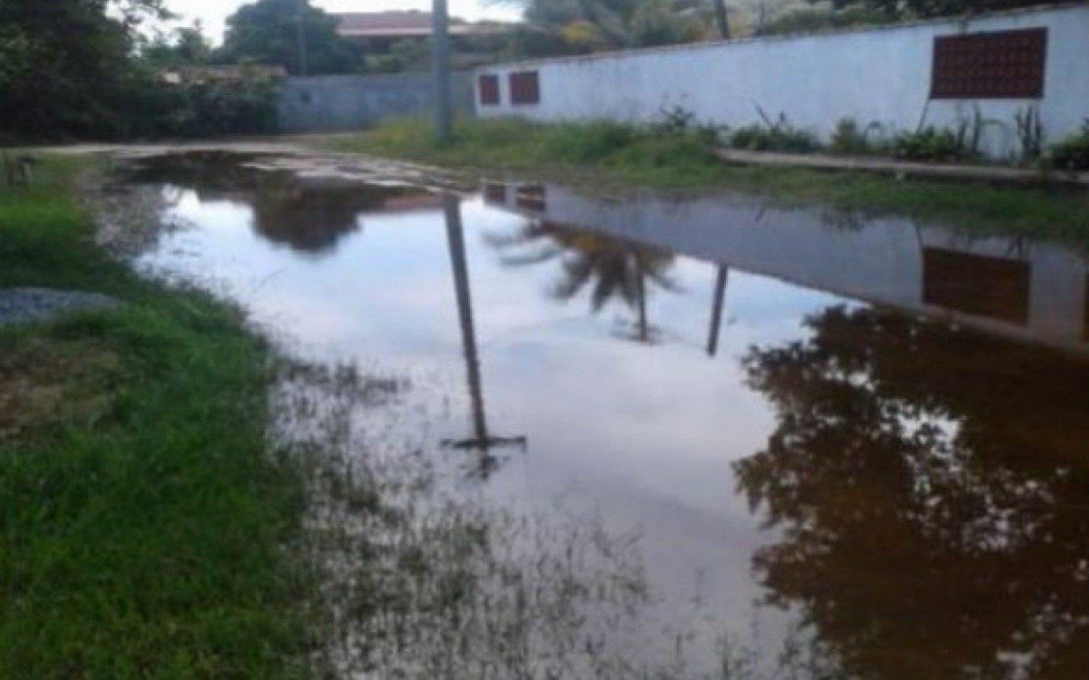 decis&atilde;o liminar que bloqueia o RGI da Fazenda Caravelas S.A Com&eacute;rcio e Ind&uacute;stria at&eacute; que seja elaborado, no prazo de 60 dias