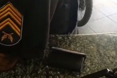 PM prende homem que ameaçava vizinhança no Centro de Meriti