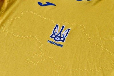 Uefa manda seleção da Ucrânia tirar do seu uniforme frase considerada política