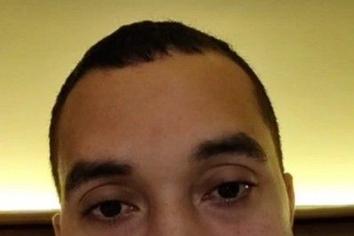 Gil do Vigor faz live para estrear livro e emociona seguidores