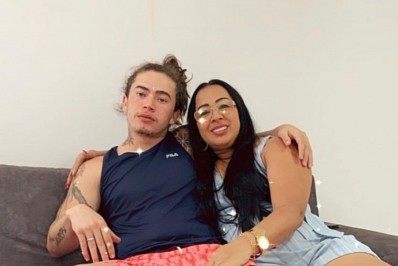 Mãe de Whindersson Nunes tranquiliza os fãs: 'Ele está se recuperando'
