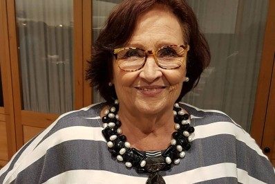 'Usem máscara, amigos', aconselha mãe de Paulo Gustavo