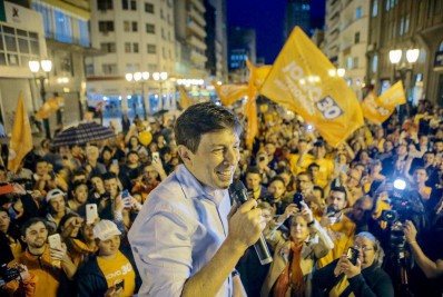 Amôedo desiste de disputar as eleições presidenciais em 2022