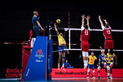 Brasil vence a Polônia e assume liderança da Liga das Nações de Vôlei
