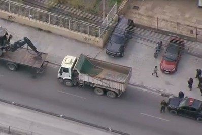 PM faz operação em comunidades da Praça Seca