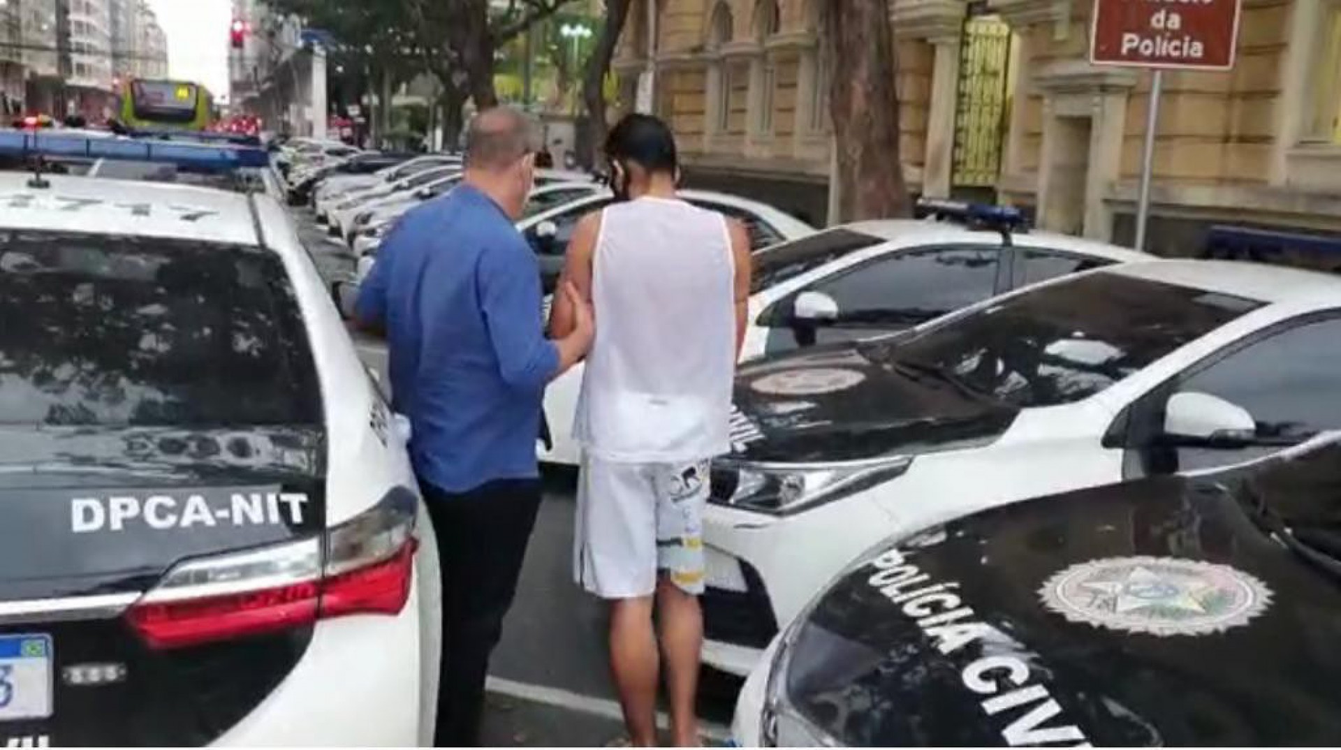 Homem é preso por estuprar enteada de 4 anos