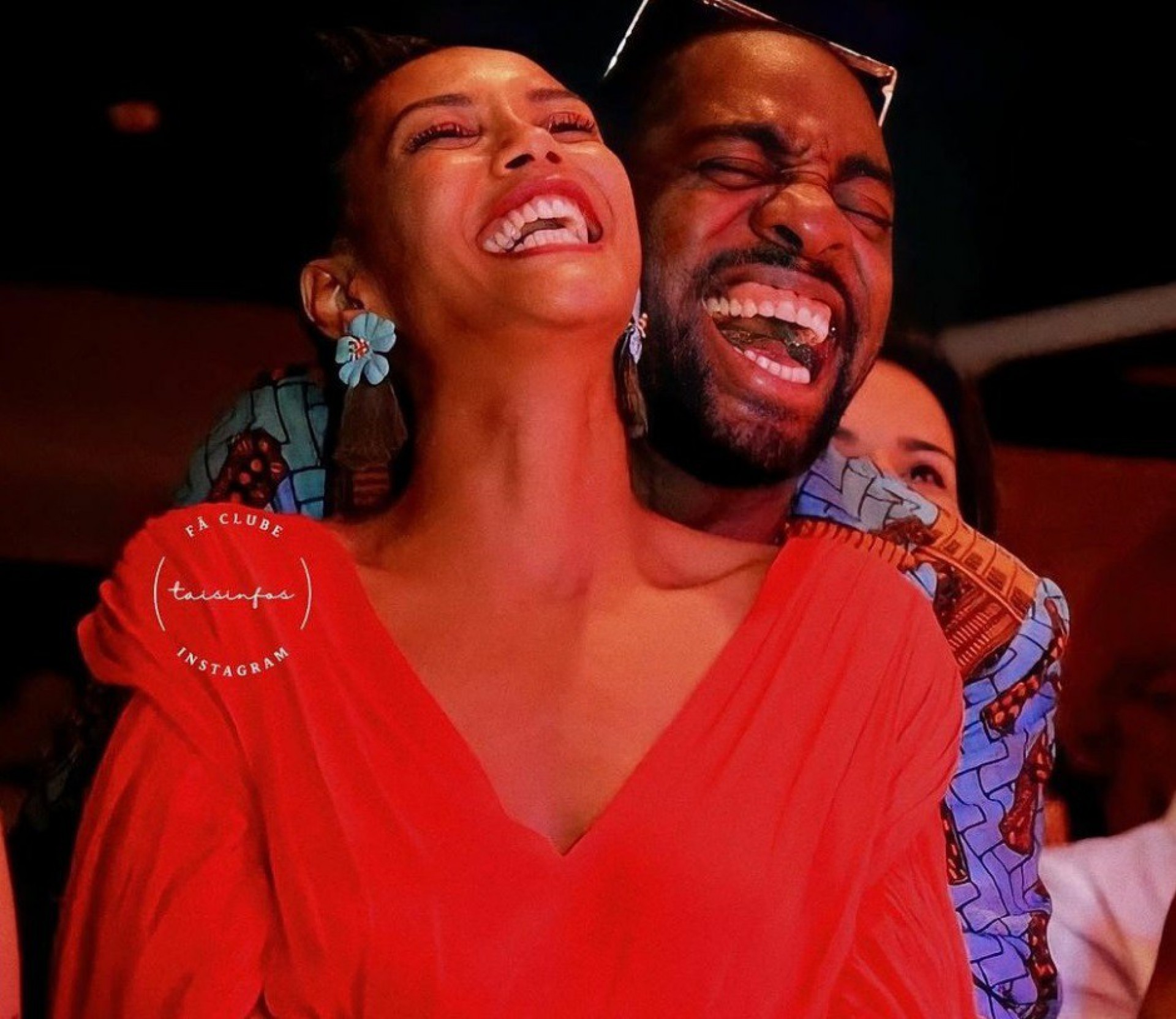 Lázaro Ramos para Taís Araujo: 'Essa foto revela bastante do prazer que tenho em ser seu crush' - Reprodução