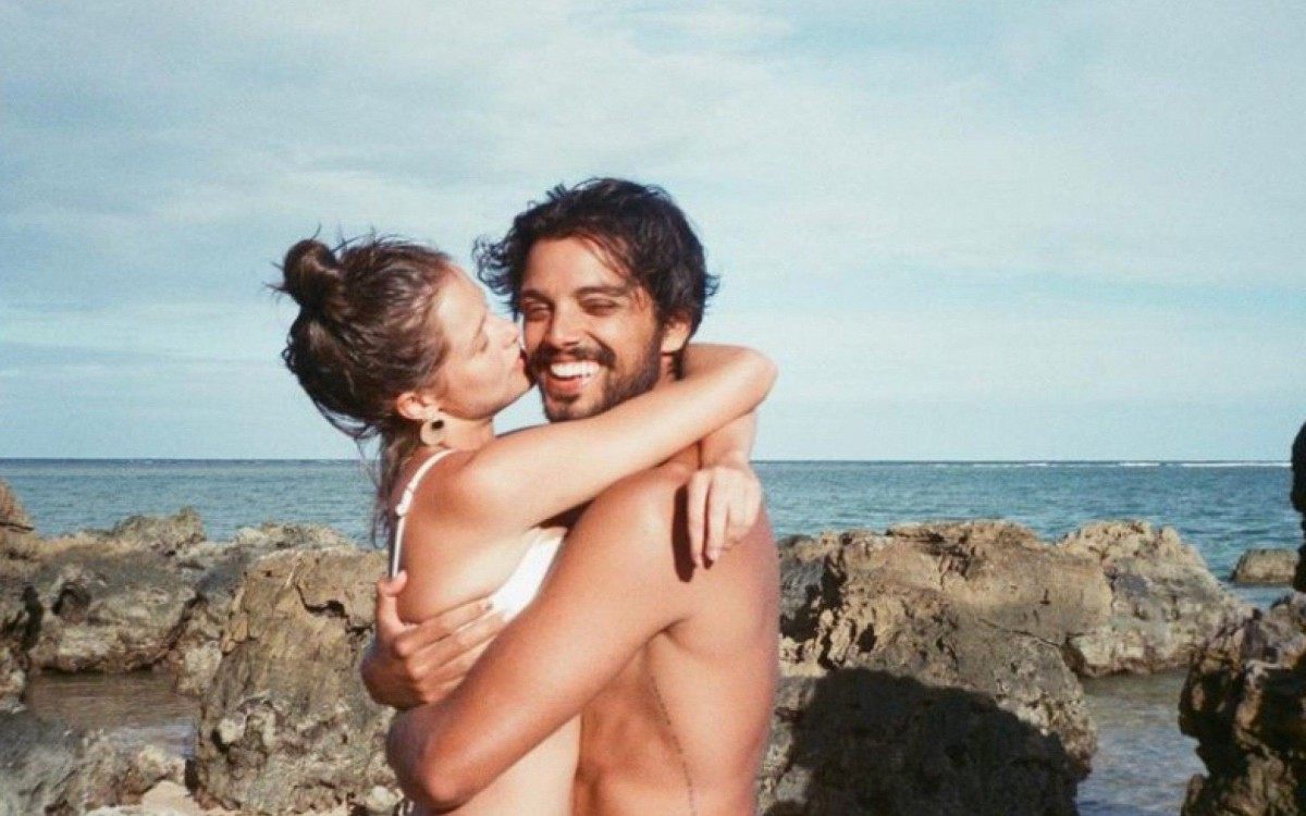 Agatha Moreira e Rodrigo Simas  - Reprodução