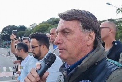 Após 'motociata', Bolsonaro critica Doria e medidas de restrição contra a covid-19