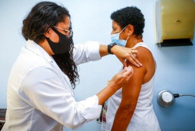 Belford Roxo vacina até sexta (18/06) contra Covid-19 pessoas com comorbidades entre 18 e 25 anos