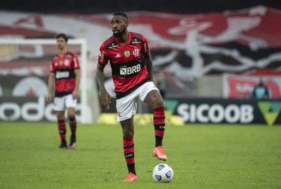'Com a minha venda, eu pude ajudar o Flamengo', diz Gerson após jogo de despedida