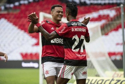 Com facilidade, Flamengo vence o América-MG no Maracanã