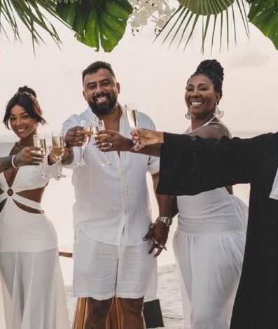 Silvana Oliveira, mãe de Ludmilla, se casa com Renato Araújo - Reprodução