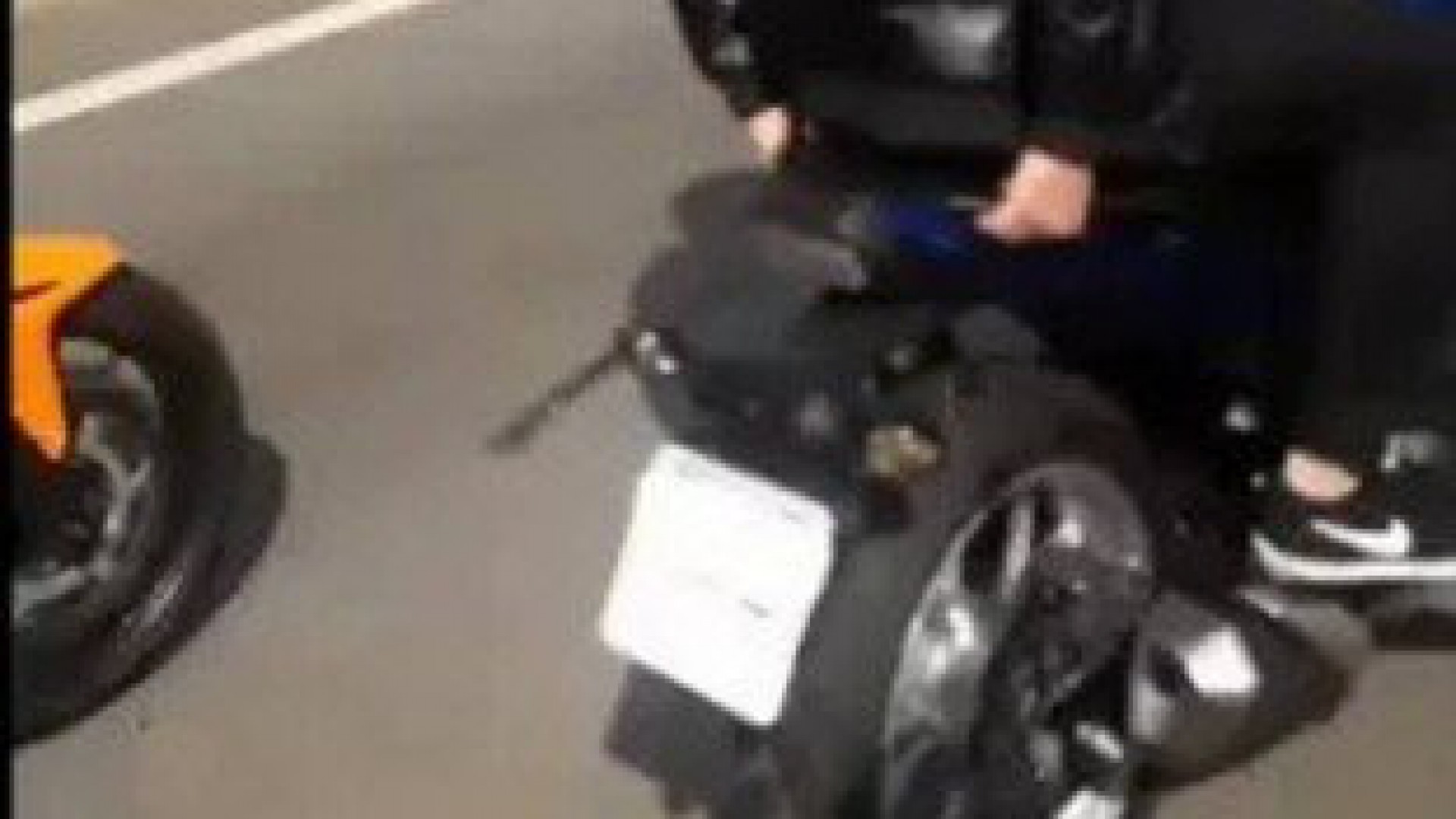 V&iacute;deo: Bolsonaro pilota moto com placa coberta durante manifesta&ccedil;&atilde;o em SP