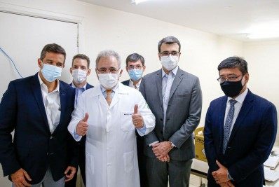 Covid-19: chefe do Itamaraty e presidente do BC são vacinados