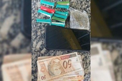 Homem é preso ao tentar esconder drogas em bueiro, em Arraial do Cabo