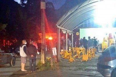 Motorista alcoolizado invade parte externa de bar em Lumiar e atropela clientes