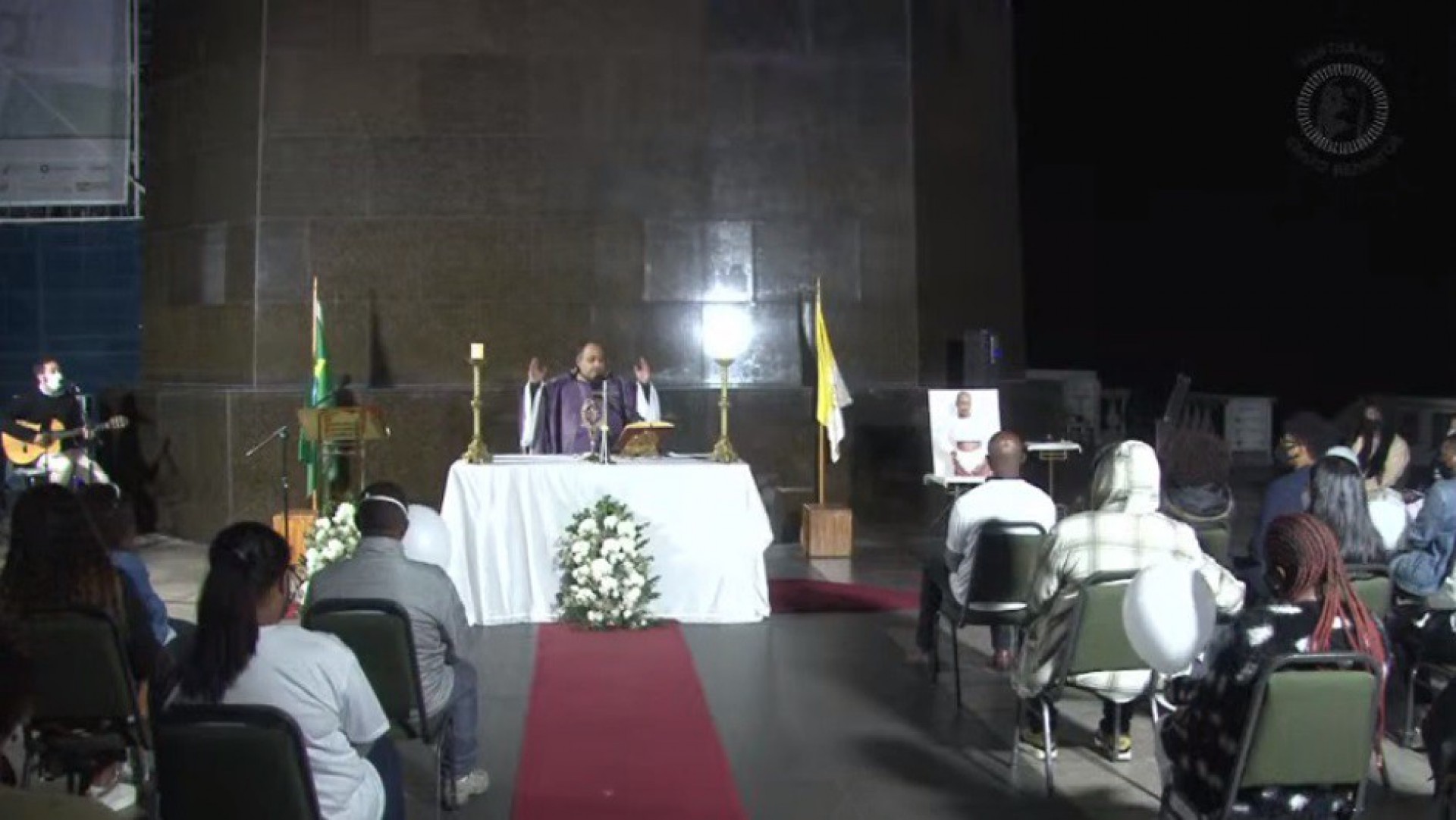 Celebração foi realizada pelo Padre Omar, reitor do santuário