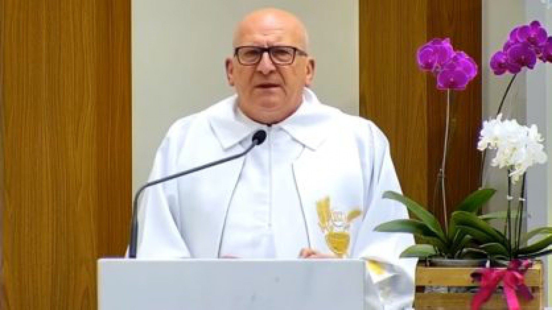 Vídeo! padre critica Bolsonaro e viraliza: 'Vergonha para o Brasil'