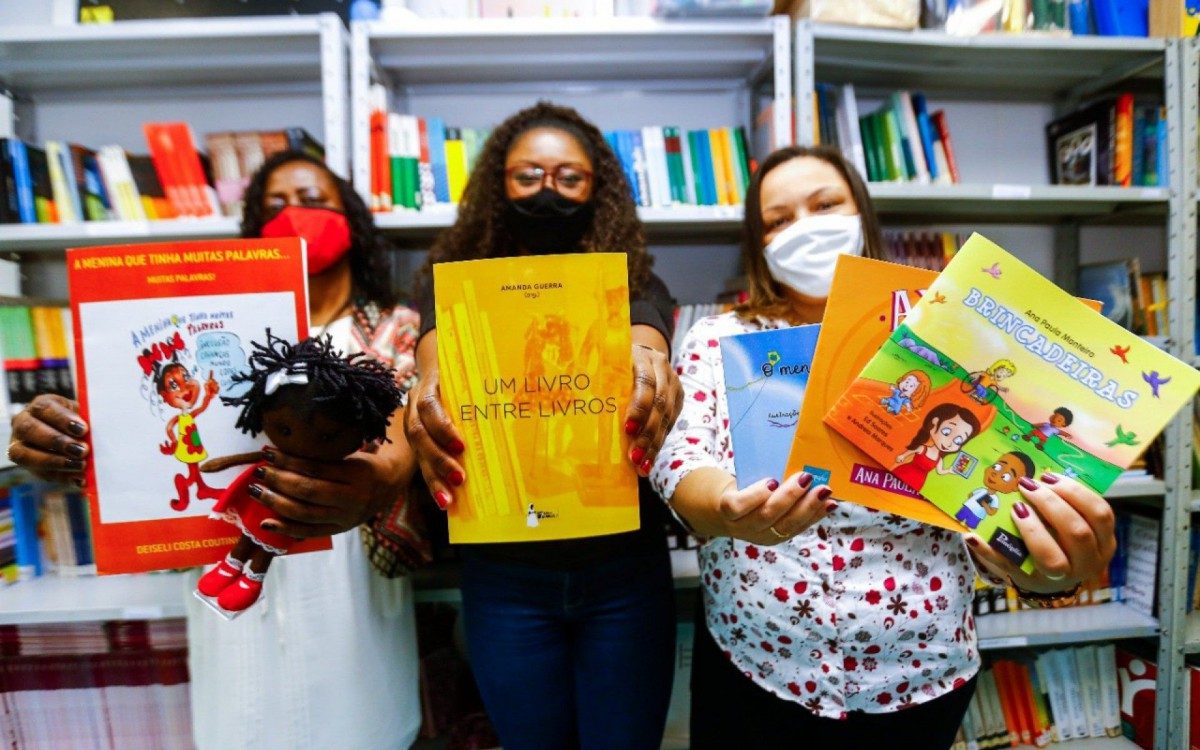 A Secretaria de Educa&ccedil;&atilde;o de Belford Roxo conta com professores que tamb&eacute;m s&atilde;o escritores