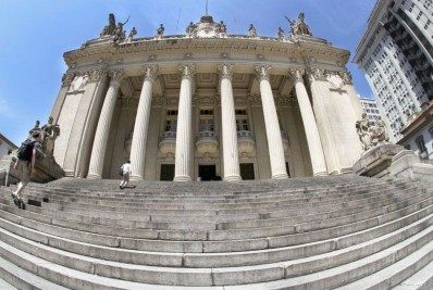 Professores e alunos temem mudança curricular do ensino médio