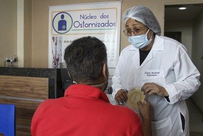 Ostomizados recebem atenção especializada em São Gonçalo