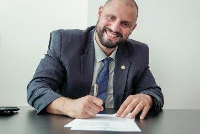 Deputados tomam posse na Alerj nesta terça-feira