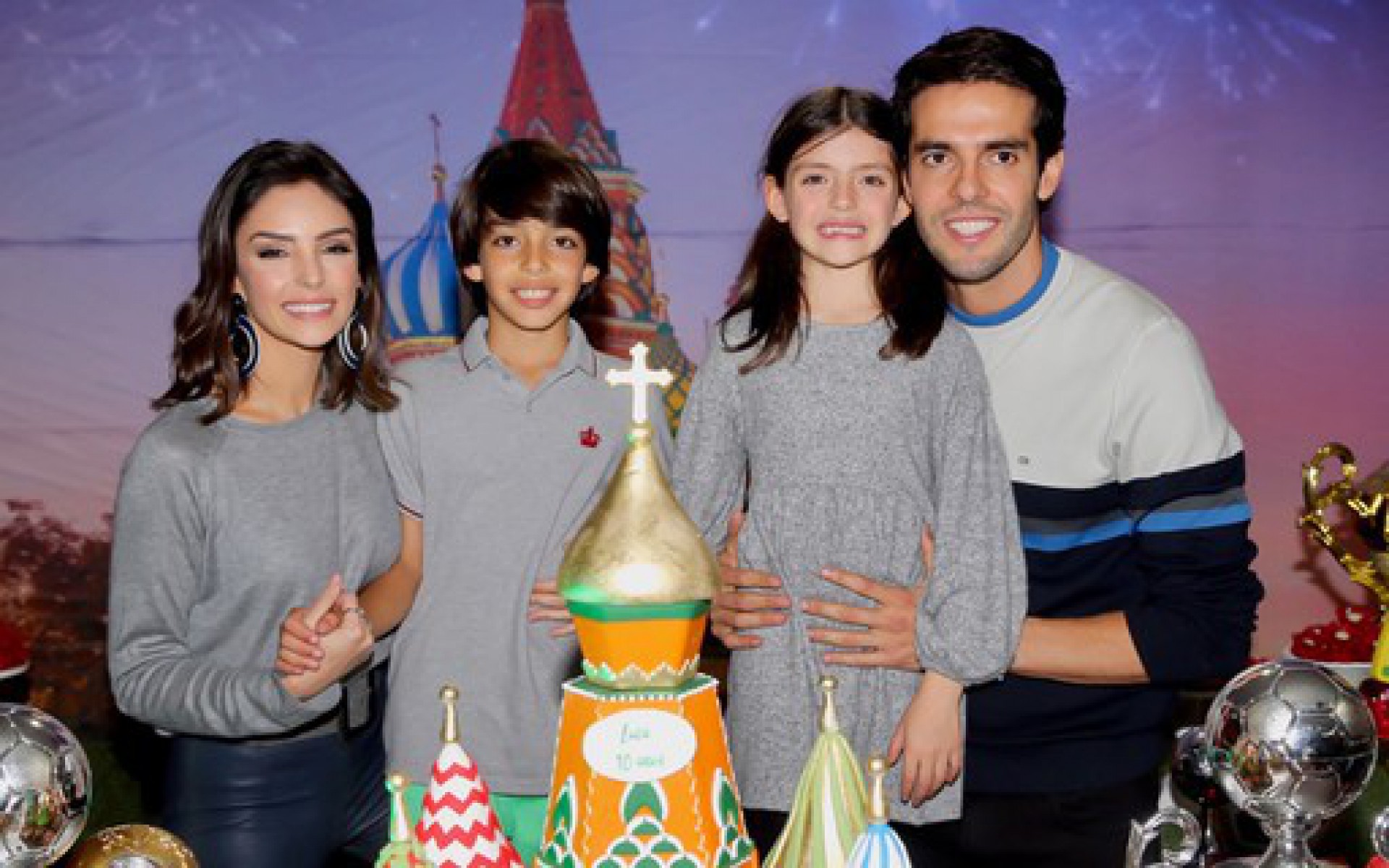 Kaká, Carol Celico e os filhos - Reprodução