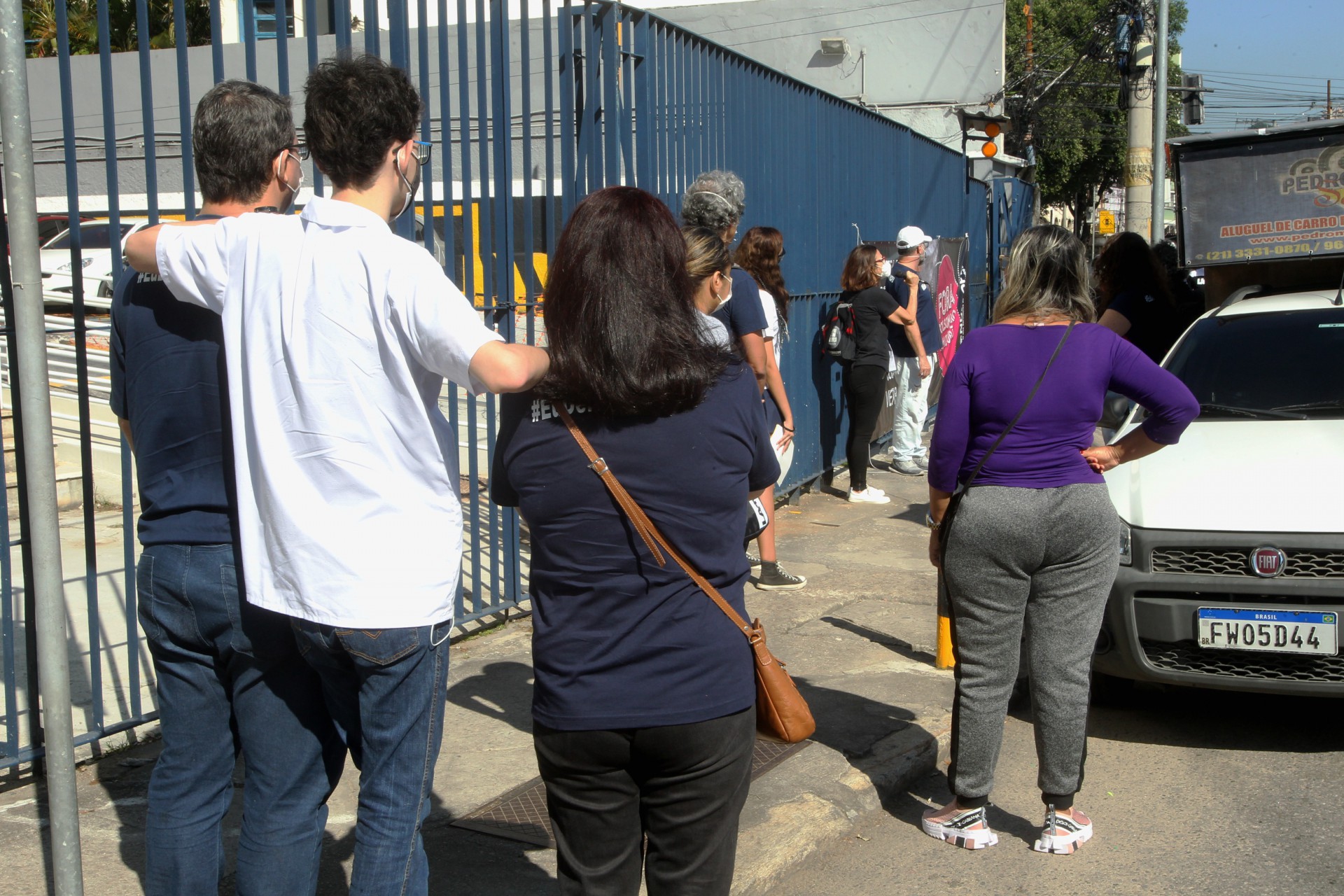 Ato em frente ao Col&eacute;gio Pedro II, em S&atilde;o Crist&oacute;v&atilde;o - Estefan Radovicz / Agencia O Dia