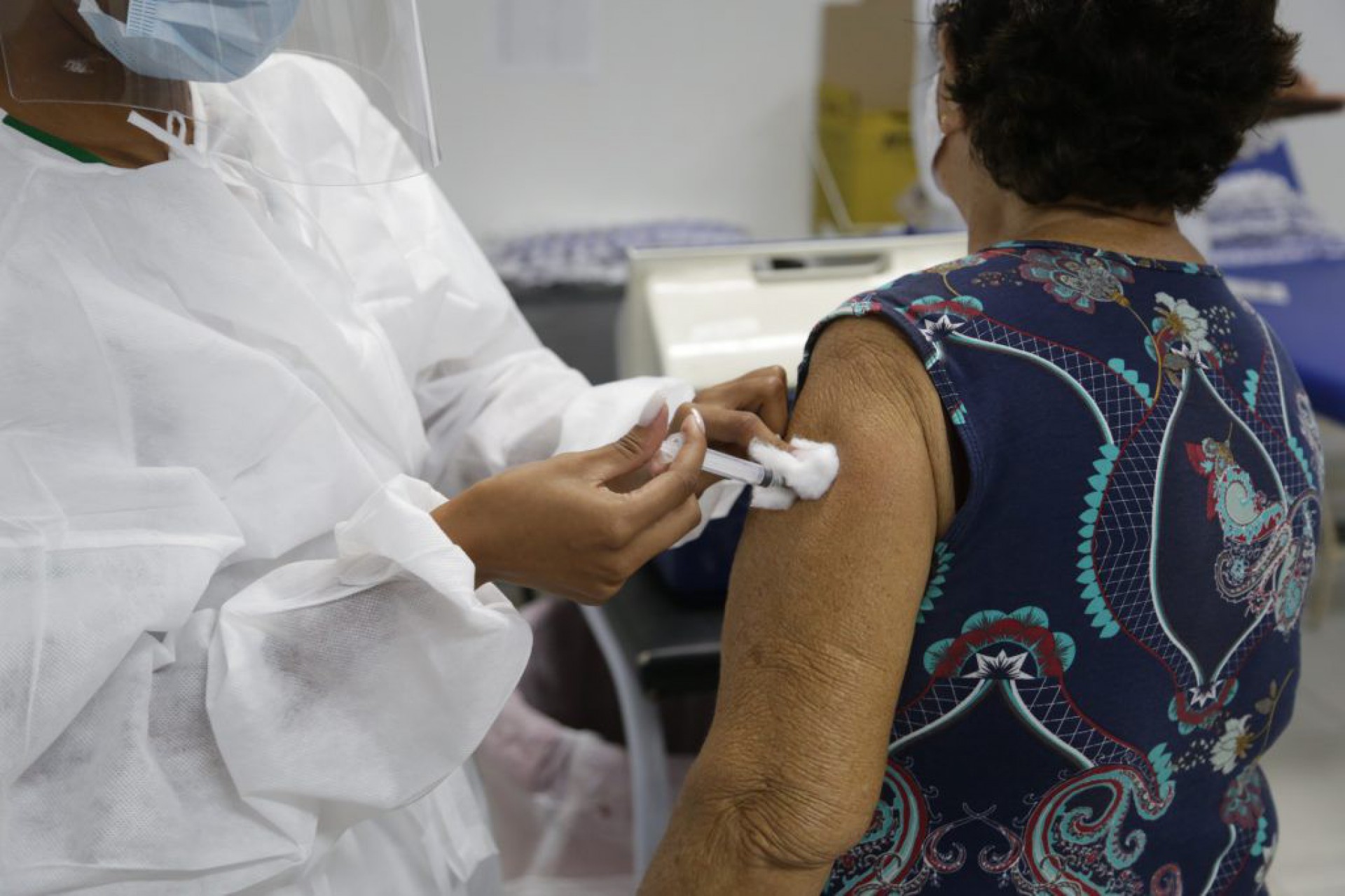 S&atilde;o Gon&ccedil;alo vacina hoje (15) mun&iacute;cipes acima de 52 anos e outros grupos