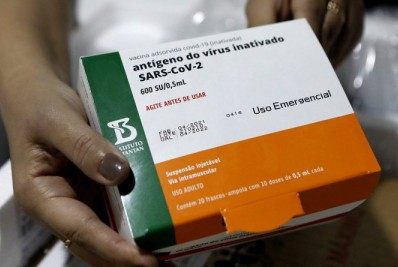 Coronavac: 1 milhão de doses prontas chegam a SP nesta terça