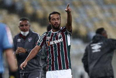 Fluminense joga mal, segura a pressão do Santos e vence na base do sufoco