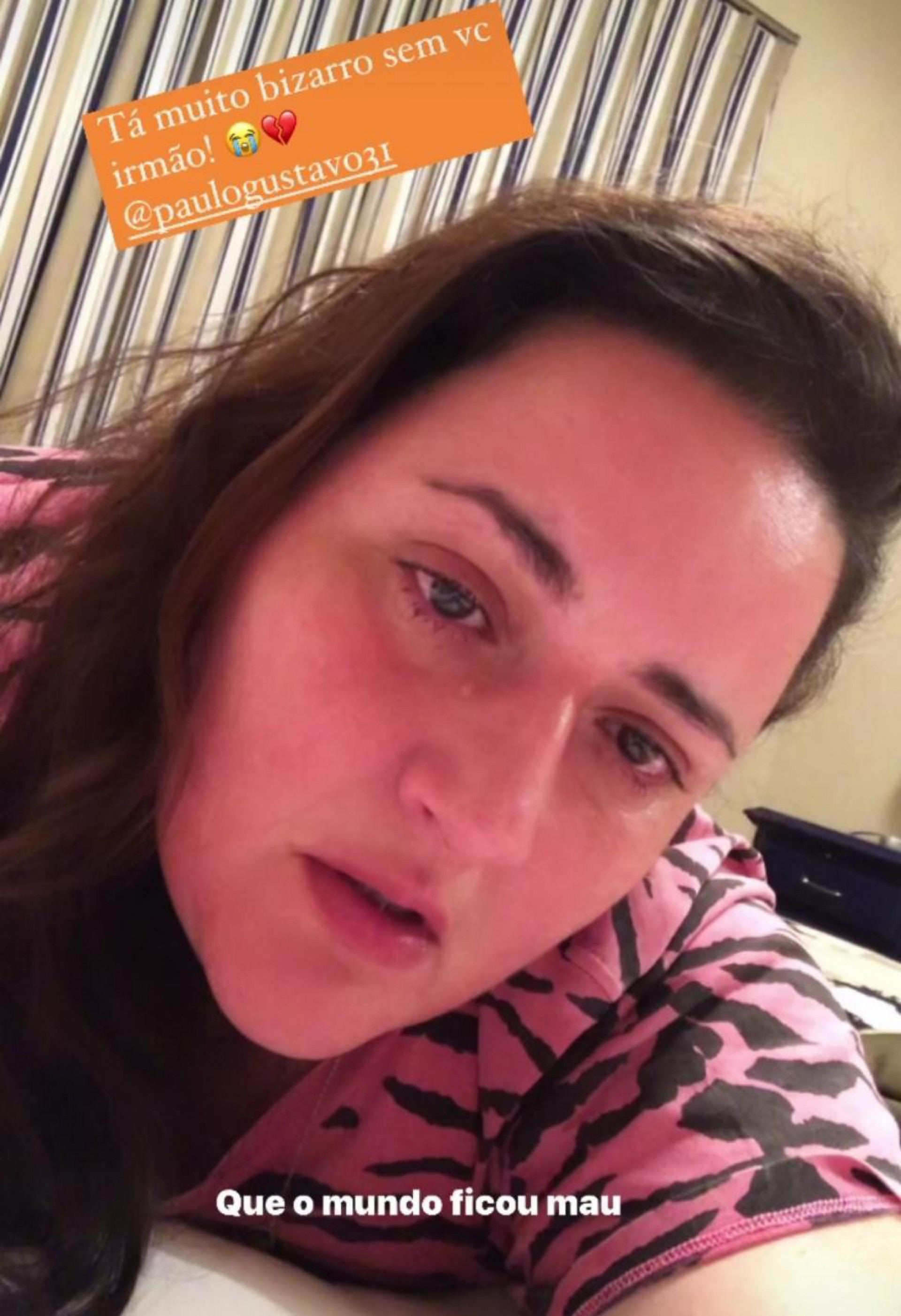 Juliana Amaral chora ao lembrar do irmão, o ator Paulo Gustavo - Reprodução de internet