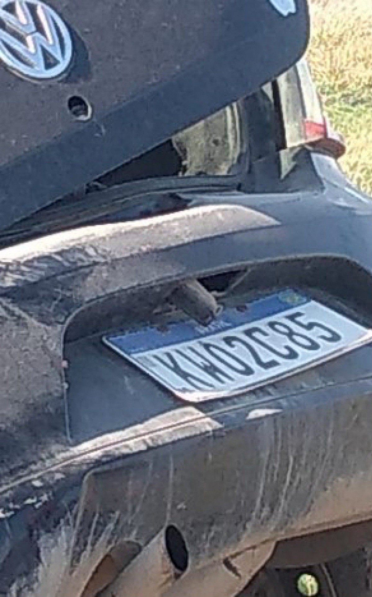 A batida foi t&atilde;o forte que o veiculo ficou todo destru&iacute;do