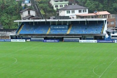 Serrano participa da Campanha Nacional Mães da Favela FC, em parceria com CUFA Petrópolis
