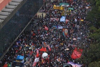 Manifestações contra Bolsonaro acontecem em todos os 26 estados e no Distrito Federal